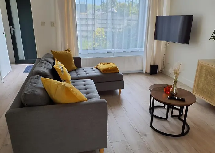 Holiday Happy House *